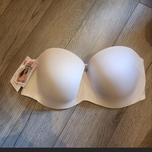 Maidenform White Seamless Underwire Bra